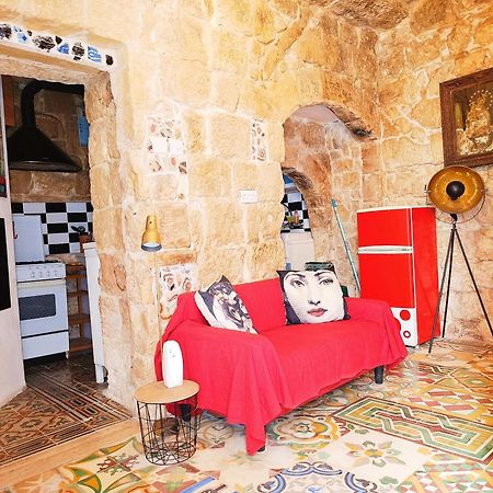 Fusion Homestay Accommodation Mosta Bagian luar foto