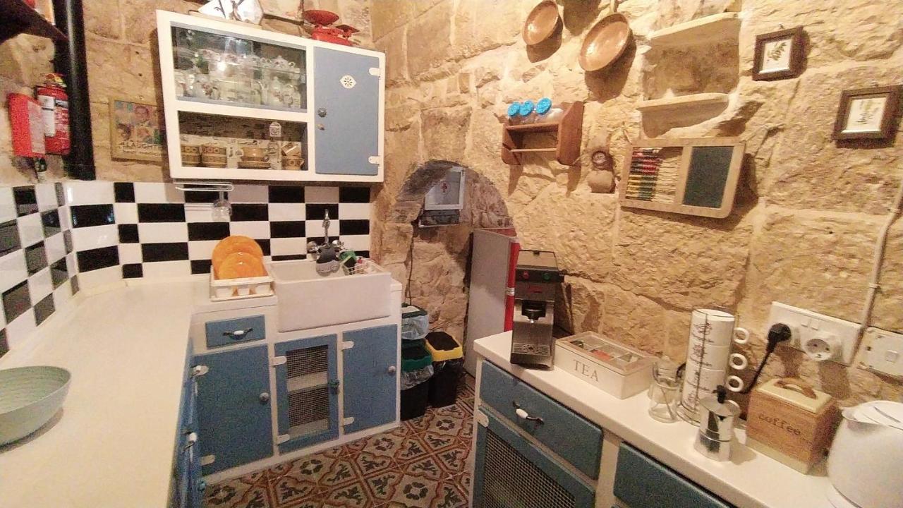Fusion Homestay Accommodation Mosta Bagian luar foto